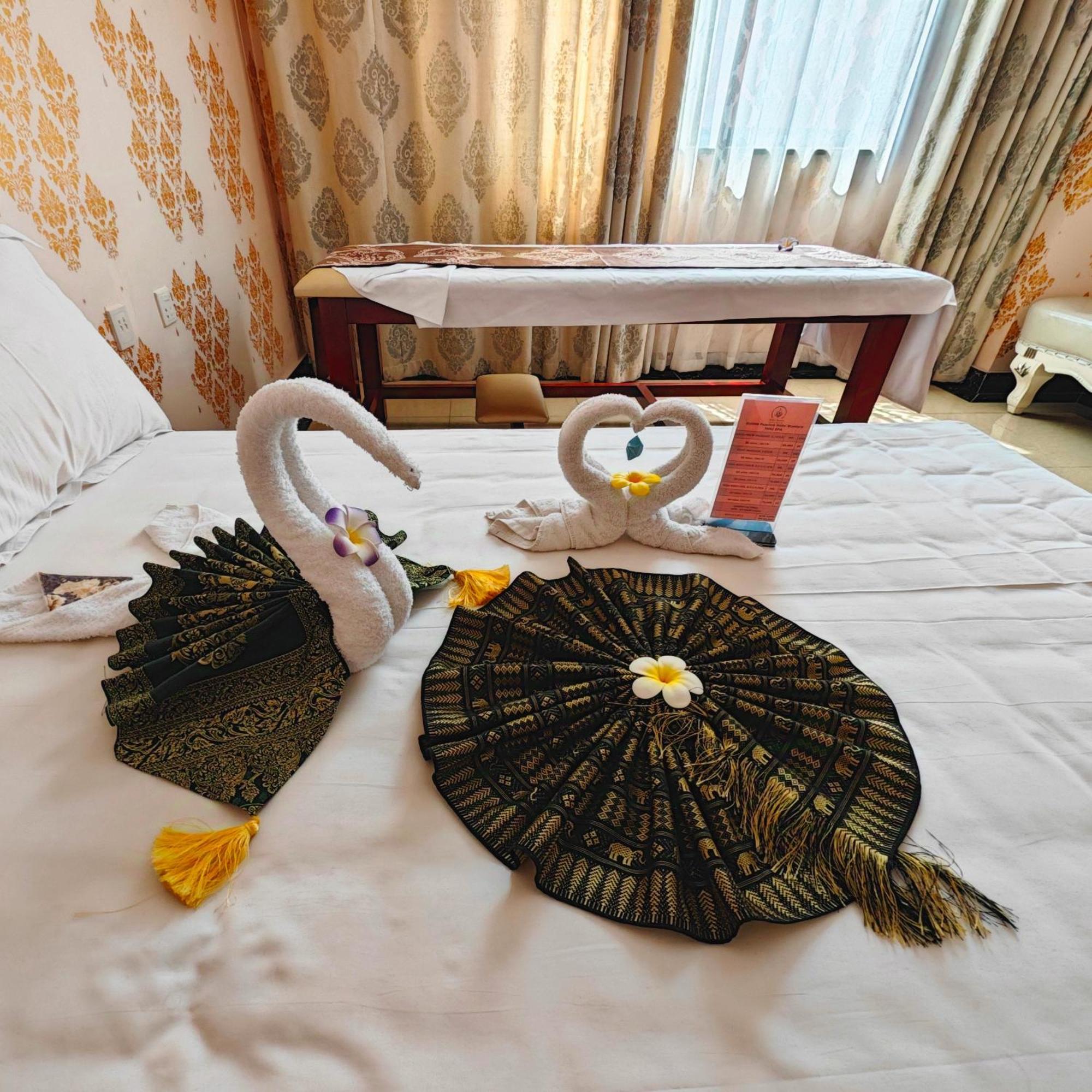 Golden Peacock Hotel Blantyre Exterior photo